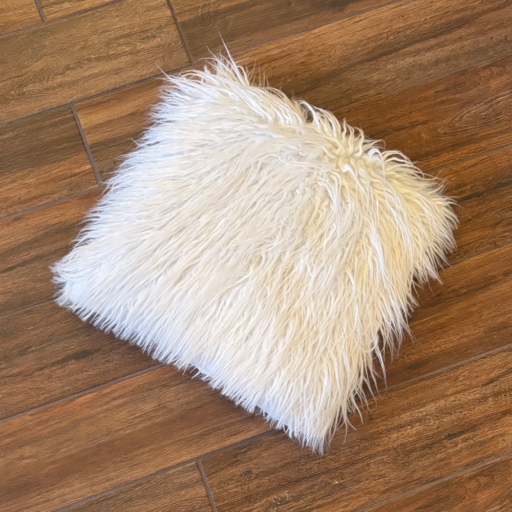 EUC Faux Fur Pillow Cover with Insert